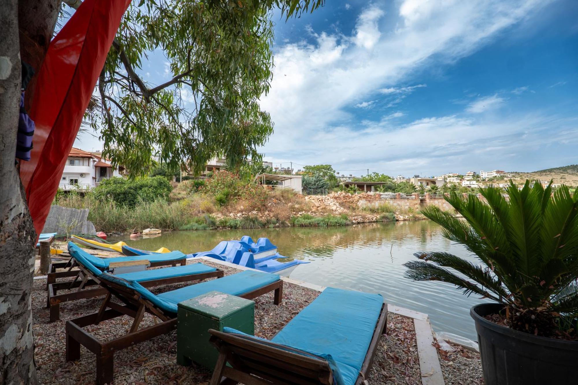 Garden Villa Lake Side & Glamping Ksamil Exterior photo