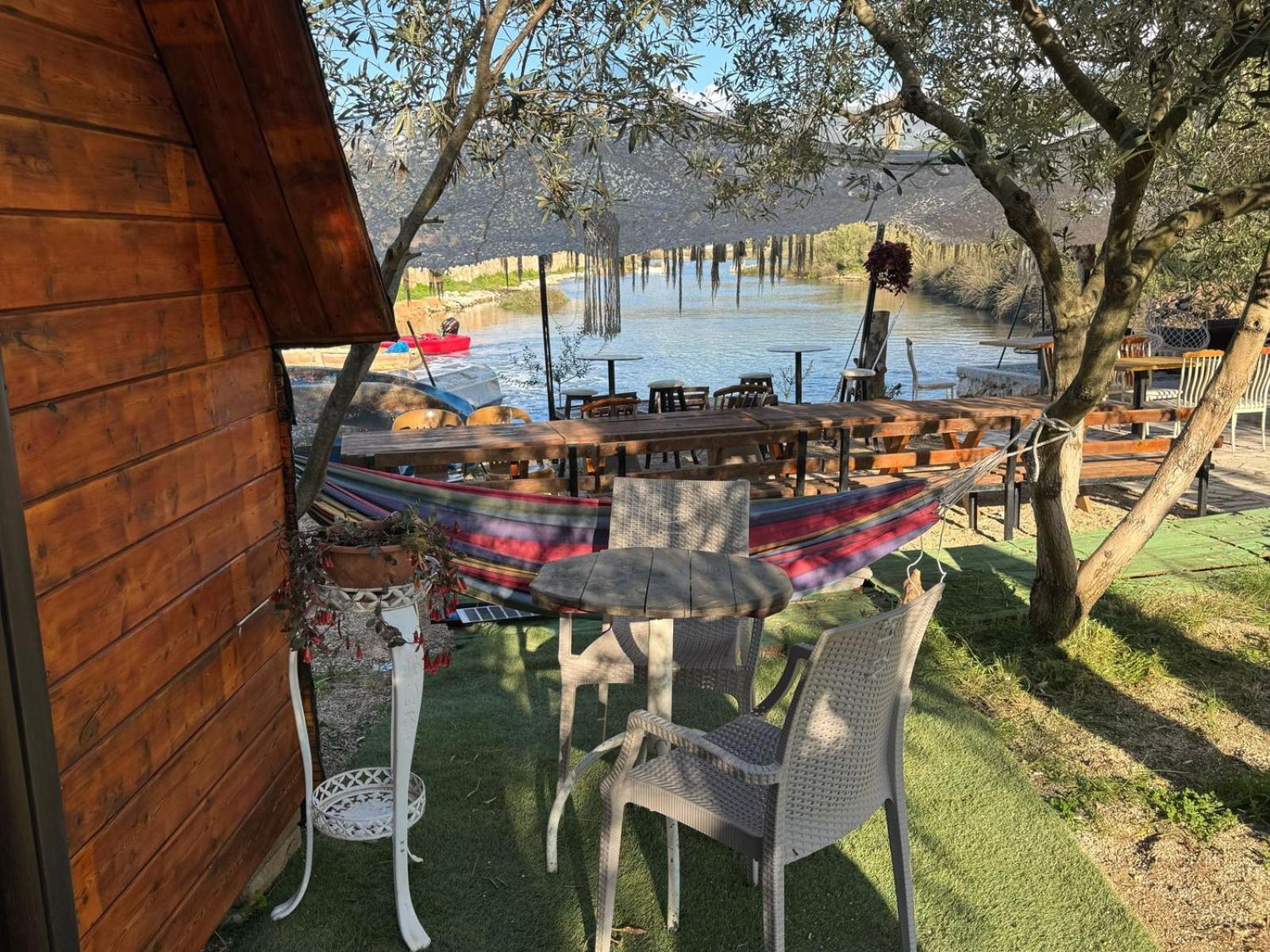 Garden Villa Lake Side & Glamping Ksamil Exterior photo